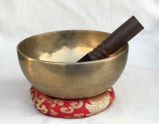 Hand Hammered Tibetan  Singing Bowl Sound Therapy, Meditation, 8 Inch 